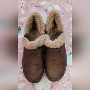 COPY - JBU by JAMBU brown shoes size 9.